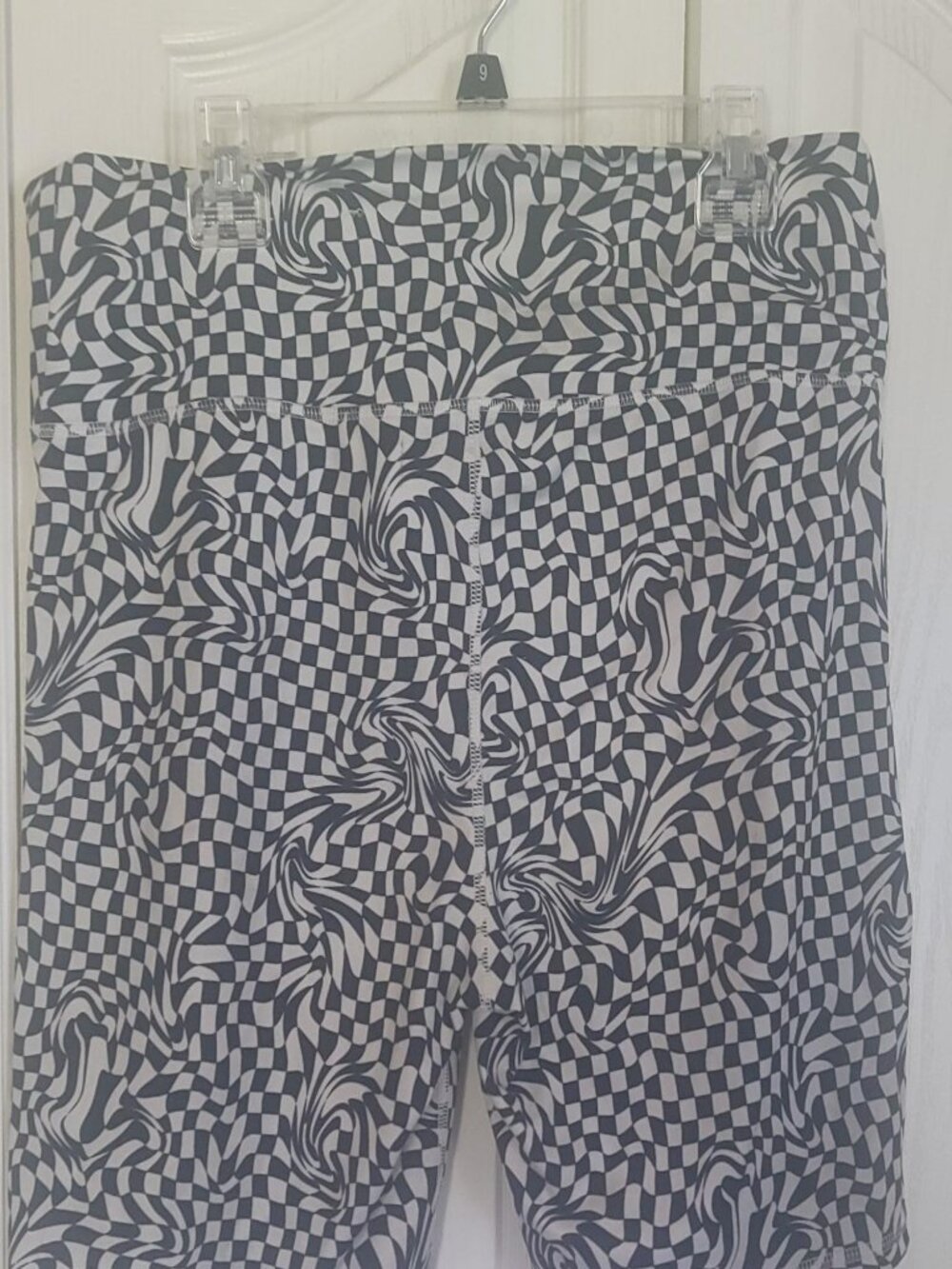 SO Women's XL Black White Optical Illusion Checkerboard Bike Shorts Stretch